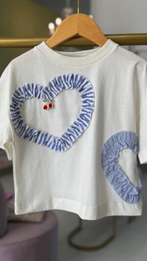 Camiseta Animê Manga Curta Coração