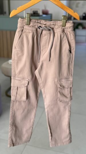 Calça Jogger Cargo Sarja Ocre Bakulelê