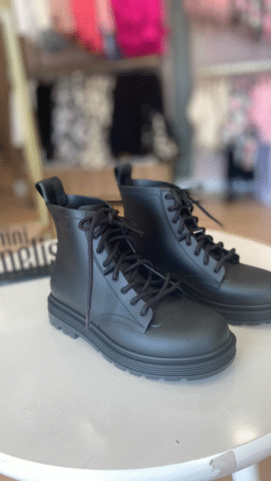 Coturno Preto Fosco Melissa