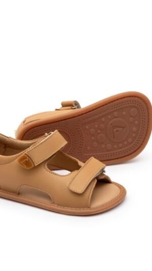 Sandalia Tip Toey Joey Menino Explore Caramelo