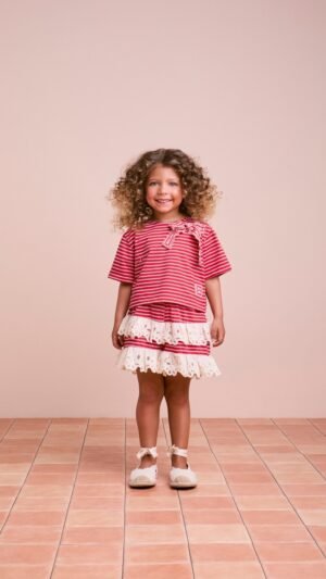 Conjunto Animê Listrado Vermelho Com Shorts Laise
